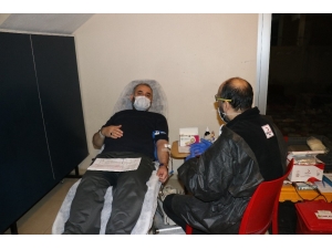 Sağlık Çalışanları Kan Bağışı Çağrısına Duyarsız Kalmadı