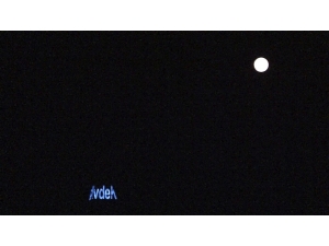 İstanbul’da Süper Ay “Evde Kal” Yazısıyla Görüntülendi