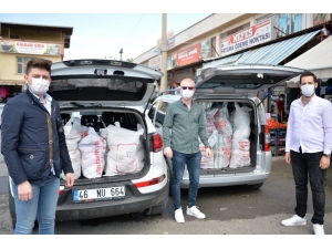 Şefkat Elçisi Gençlerden "Çok Güzel Hareketler"