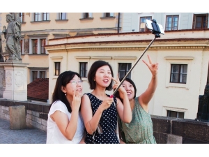 Türkiye’ye Gelen Ziyaretçi Sayısı 1 Ayda Yarıdan Fazla Azaldı