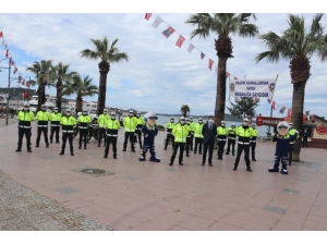 Ayvalık’ta Karayolu Güvenliği Ve Trafik Haftası Coşkusu