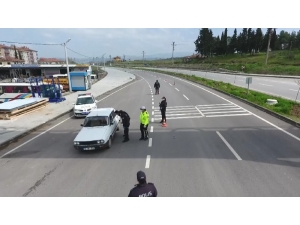 Sındırgı’da Sürücülere Uygulamalı Trafik Bilgilendirmesi