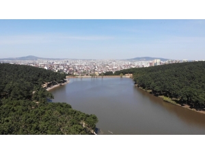 Aydos Ormanı’nın ‘Saklı Güzelliği’ Olan Göl Havadan Görüntülendi