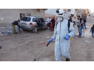 Halep’te Siviller Enkaz Yığınları Arasında İftar Yaptı