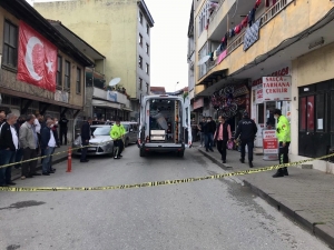 Mahalle Muhtarının Silahla Vurduğu Kişi Hayatını Kaybetti