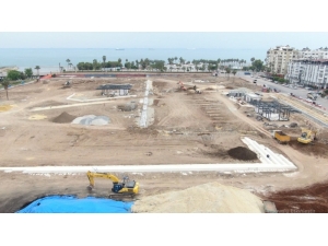 Mersin’de ’Millet Bahçesi’ Çalışmaları Hız Kesmeden Devam Ediyor