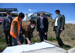 İnegöl’de 43 Metre Uzunluğundaki Üst Geçit Haziranda Hizmete Giriyor