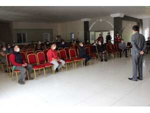 Bayramiç’te Berber Ve Kuaförlerle Toplantı