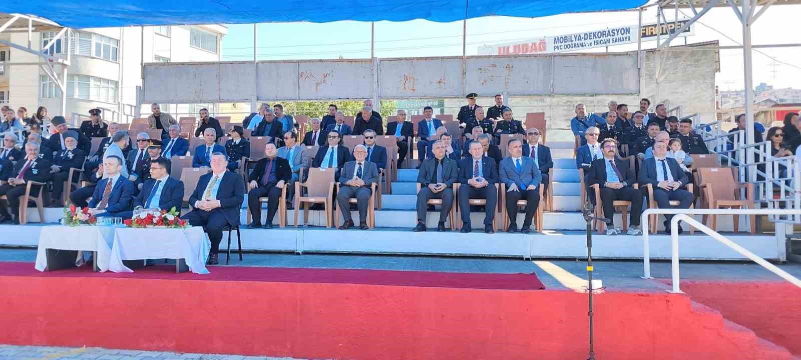 alapli-da-19-mayis-ataturk-u-anma-genclik-ve-spor-bayrami-kutlandi
