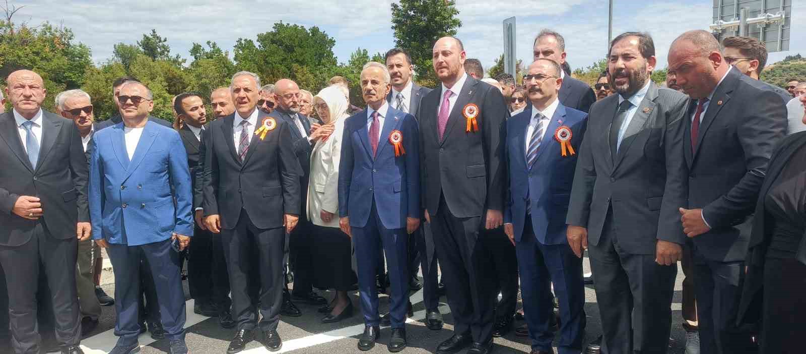yalova-ile-armutlu-arasi-seyahat-suresi-1-saatten-30-dakikaya-dustu
