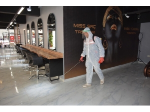 Sorgun Belediyesi Berber Ve Kuaförleri Dezenfekte Etti