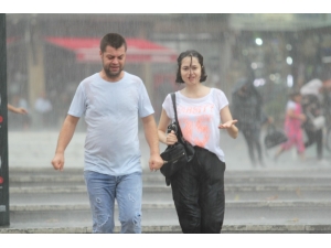 Doğu Anadolu’da Kuvvetli Sağanak Uyarısı