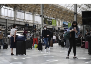 Fransa’da Son 24 Saatte Korona Virüsten 243 Ölüm