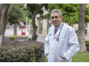 Dr. Kandemir’den Pazar Günü Sokağa Çıkacak 65 Yaş Üstü Vatandaşlara Uyarı