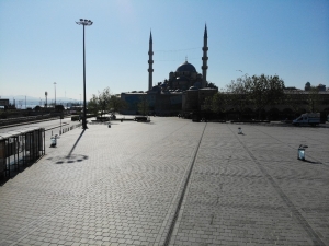 Eminönü Meydanı’nda Sessizlik Hakim