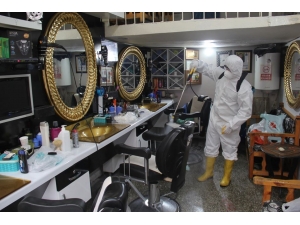 Bitlis Belediyesi Berber Ve Kuaförleri Dezenfekte Etti