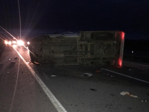 Kamyonet Karşı Yola Geçerek Devrildi: 1 Ölü, 3 Yaralı