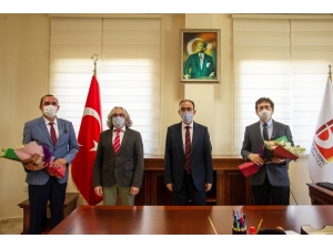 Fen Edebiyat Fakültesi Dekanlığına Prof. Dr. Harun Tunçel Atandı