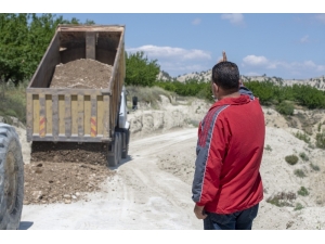 Mut’ta Yağmurdan Etkilenen Üreticilerin Yolu Onarıldı