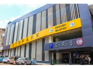 Karacabey’de Trafik Yoğunluğuna Çare Olacak 6 Katlı Otopark Hizmete Girdi