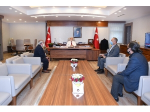 Vali Demirtaş, Kuaför Ve Berber Odalarının Başkanlarıyla Bir Araya Geldi