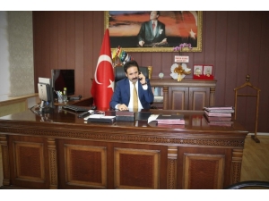 Kaymakam’dan Öğrenciye Sürpriz Hediye