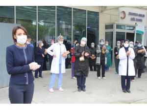 Medaş Çalışanlarından Sağlıkçılara Anneler Günü Sürprizi