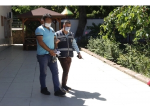 Antalya’da Ptt Görevlisinin Motosikletini Çalan Şüpheli Yakalandı