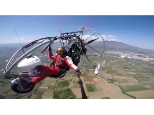 Balkona Çıktığında Hayatının Sürprizini Yaşadı