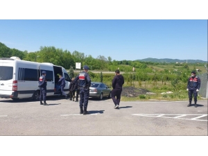 Sahte Belgeyle 400 Kilometre Yol Geldiler