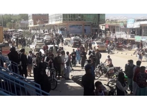 Afganistan’da Covid-19 İçin Haksız Gıda Yardımı Protestosu: 7 Ölü, 14 Yaralı