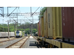 Marmaray’dan Geçen İlk Yurt İçi Yük Treni Varış İstasyonuna Ulaştı