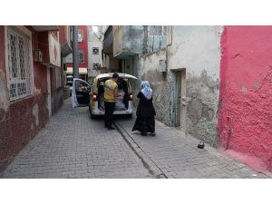 Haliliye’de Muhtaç Ailelere Gıda Desteği