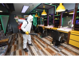 Nevşehir’de Berber, Kuaför Ve Güzellik Merkezleri Dezenfekte Ediliyor