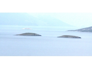 Yunanistan Kardak Kayalıklarının Peşini Bıraktı