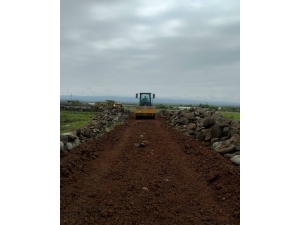 Bağlar Belediyesi, Sokağa Çıkma Kısıtlaması Gününde 5 Mezranın Yolunu Tamamladı