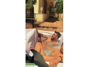 Deniz Girmenin Yasak Olduğu Antalya’da Gençlerin İlginç Çözümü