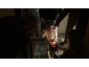 Sağlık Çalışanı Annenin Doğum Günü Sürprizi