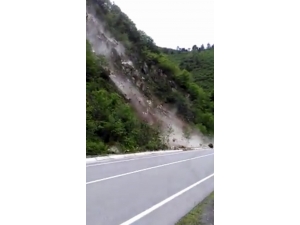 Heyelan Riski Oluşturan Kayalar Kontrollü Bir Şekilde Temizlendi