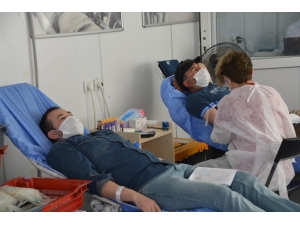 Aliağalı Vatandaşlar Kan Bağışı Çağrısına Duyarsız Kalmadı