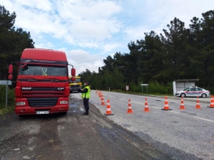 Balıkesir’de Yük Taşıyan Araçlara Denetim