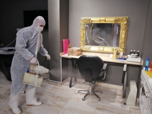 Bayburt’ta Berber, Kuaför Ve Güzellik Merkezleri Dezenfekte Ediliyor