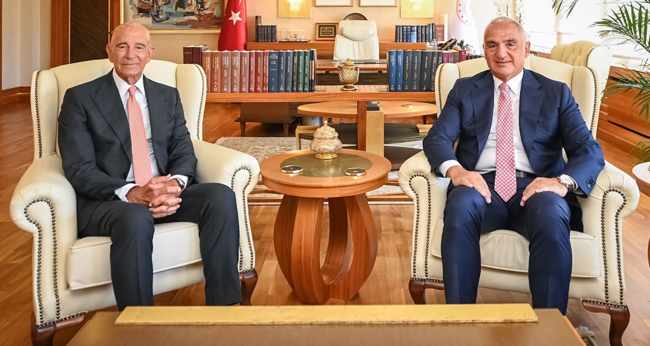 bakan-ersoy-abd-nin-ankara-buyukelcisi-tom-barrack-i-agirladi