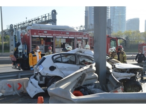 Direksiyon Hakimiyetini Kaybeden Sürücü Bariyerlere Çarparak Durabildi