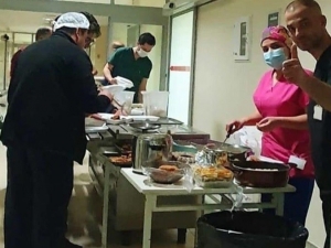 Öğretmenlerden Sağlık Çalışanları İçin İftar Yemeği