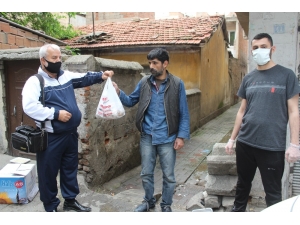 Diyarbakır’da Bir Lokanta 450 Aileye Yemek Dağıttı