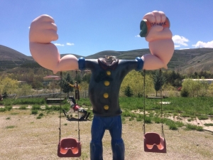 Bayburt’ta Masal Kahramanlarının Bulunduğu Parkta Maketler Baş Kısmından Koparıldı