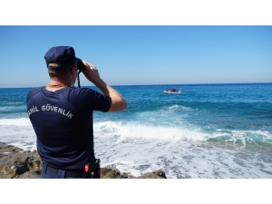 Denizde Kaybolan Doktoru Arama Çalışmaları Sürüyor