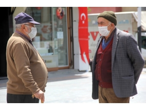 65 Yaş Ve Üstü Vatandaşlar Nefes Aldı