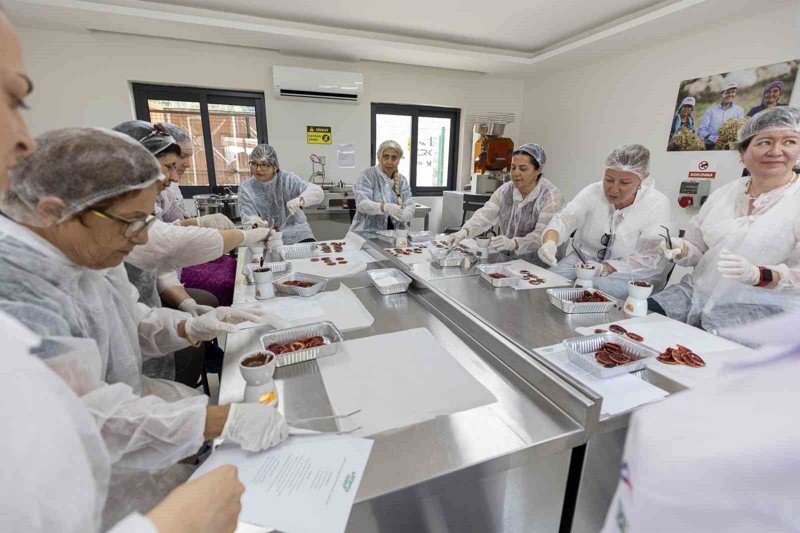 mersin-de-cografi-isaretli-kan-portakali-yeni-bir-urune-donustu